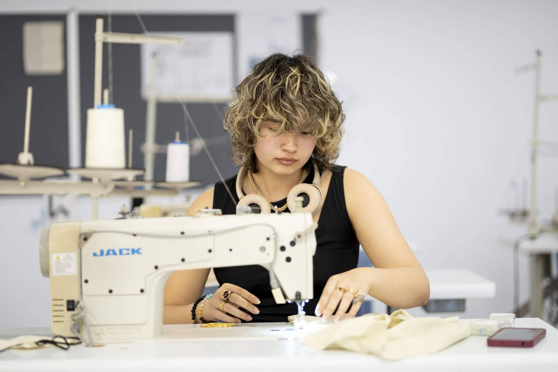 Del laboratorio al armario; los textiles que marcarán la moda del futuro
