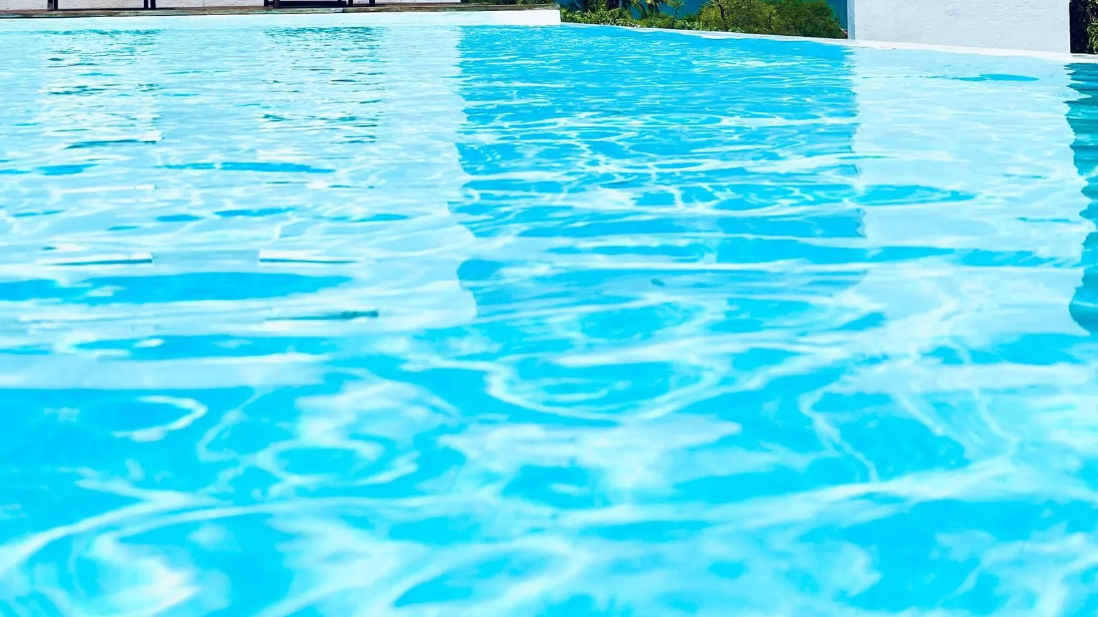Qué tener en cuenta para mantener una piscina en perfectas condiciones este verano